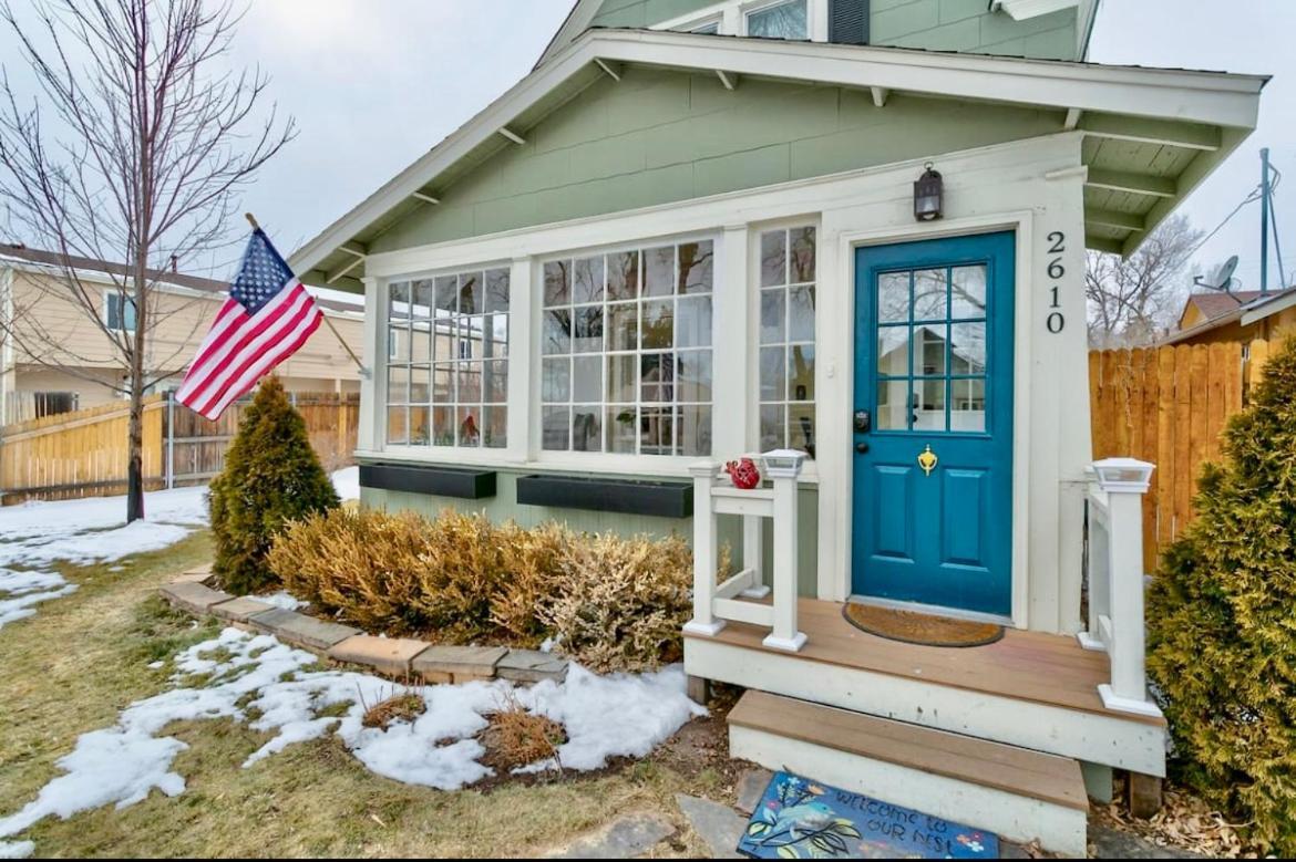 The Historic Blue Bird Cottage โคโลราโดสปริงส์ ภายนอก รูปภาพ